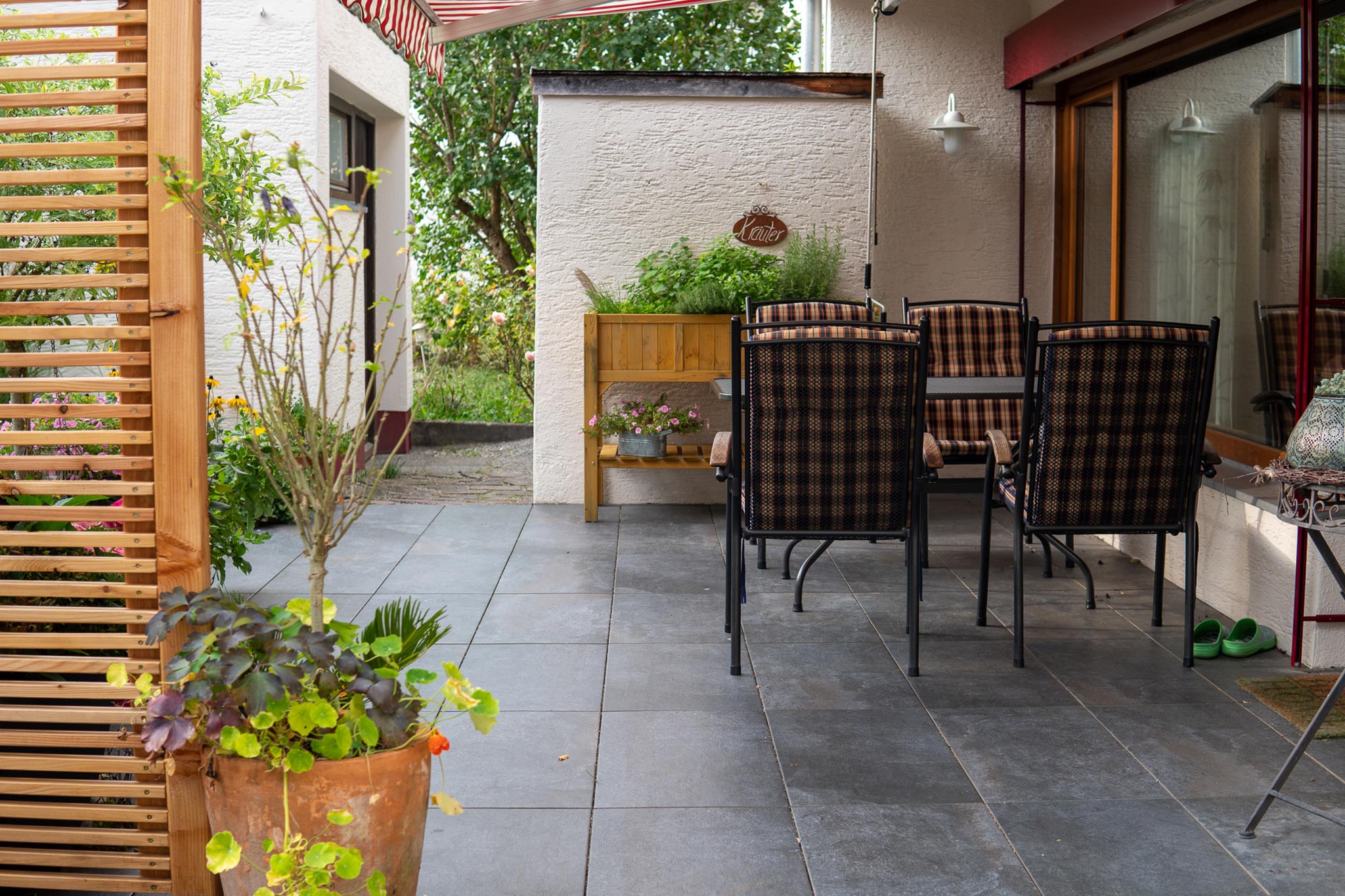 terasse-nebem-haus
