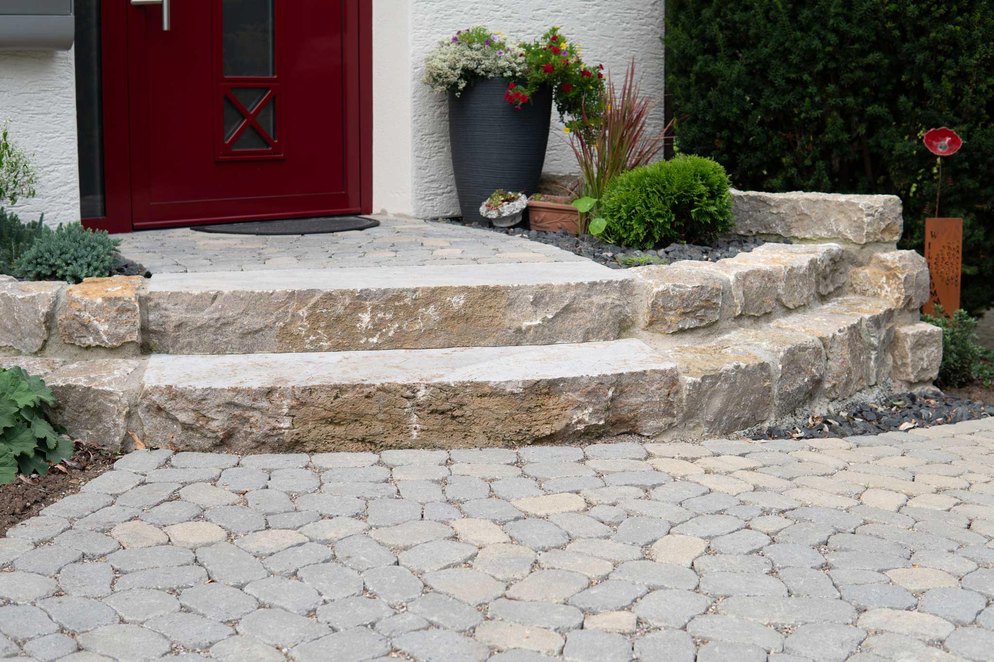 treppe-aus-naturstein